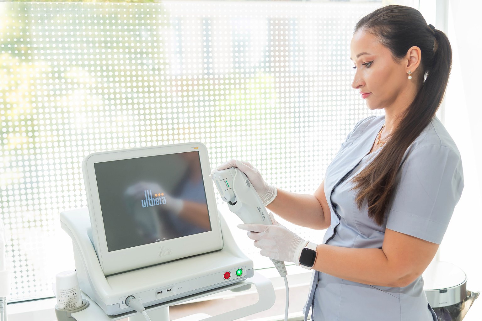 Ulthera SMAS-Lifting in Kyiv: Facelift Without Surgery and Anesthesia