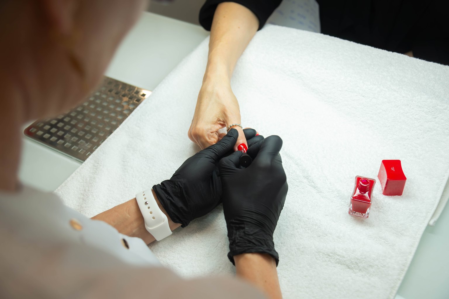 Nail Design 2026: What's Trending Now — An Overview from the Master at Sandler Wellness Center